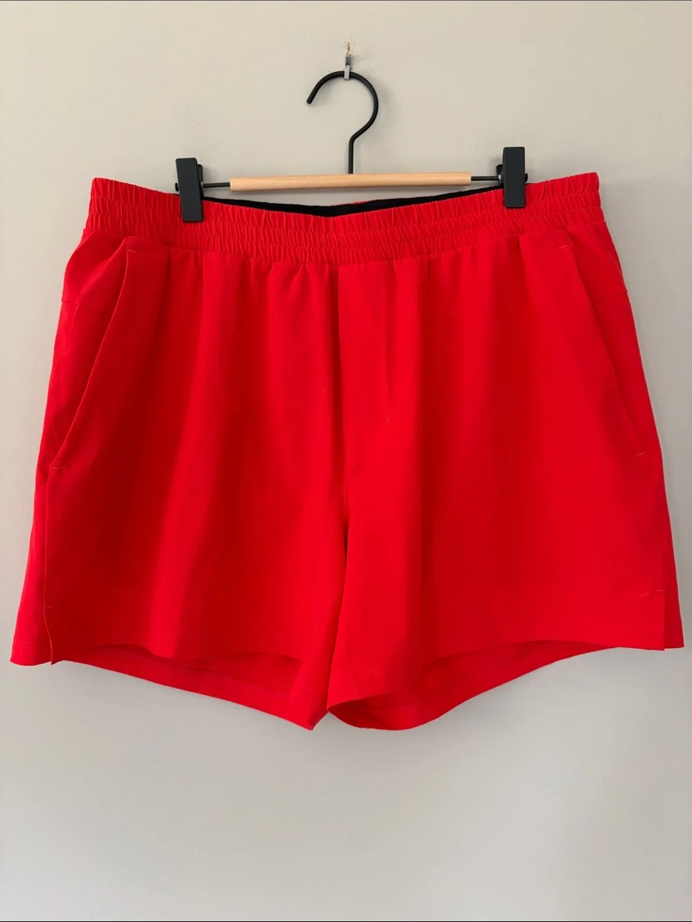 Lululemon Men’s Channel Cross Swim Shorts Size XL 5” Inseam Vermillion Red